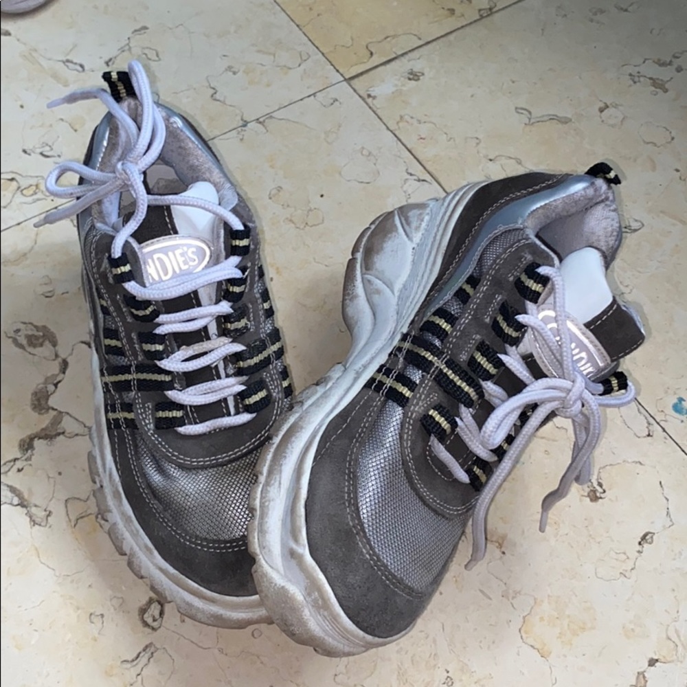 Vintage platform sneakers